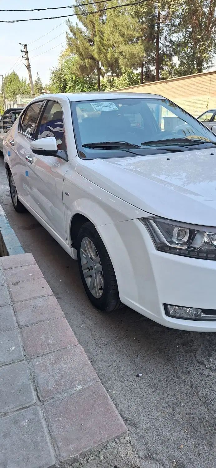 دنا پلاس تیپ ۲ سانروف ۴ ایربگ - 1399