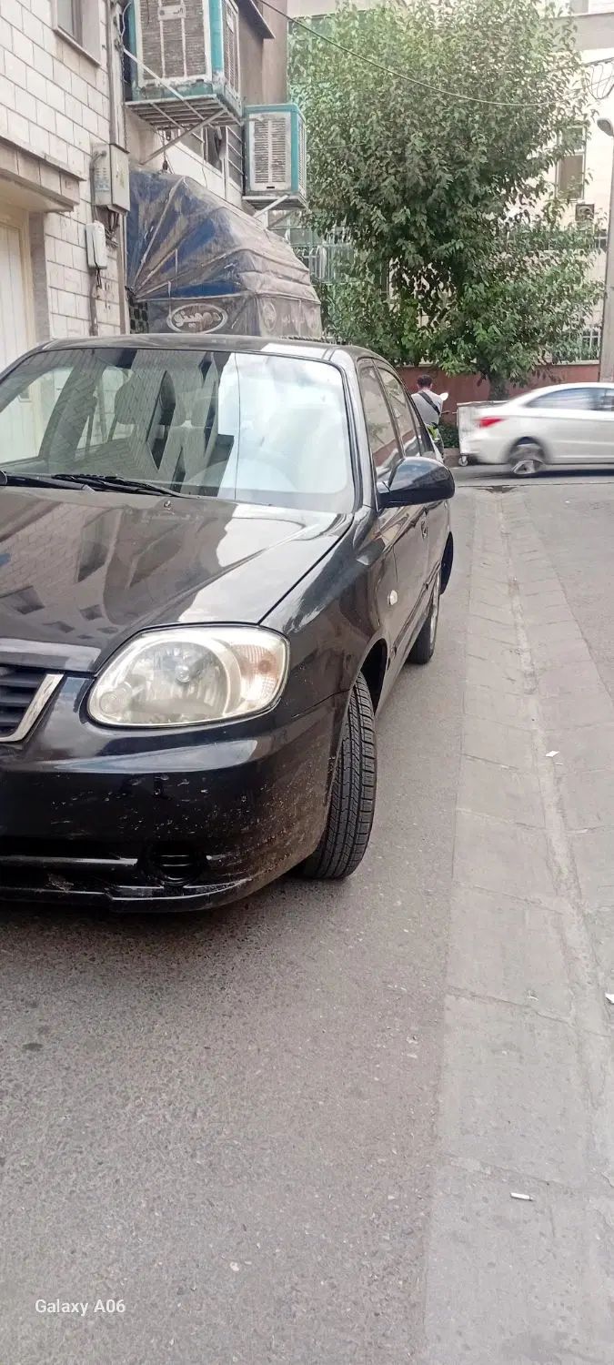 هیوندای ورنا دنده‌ ای - 1386