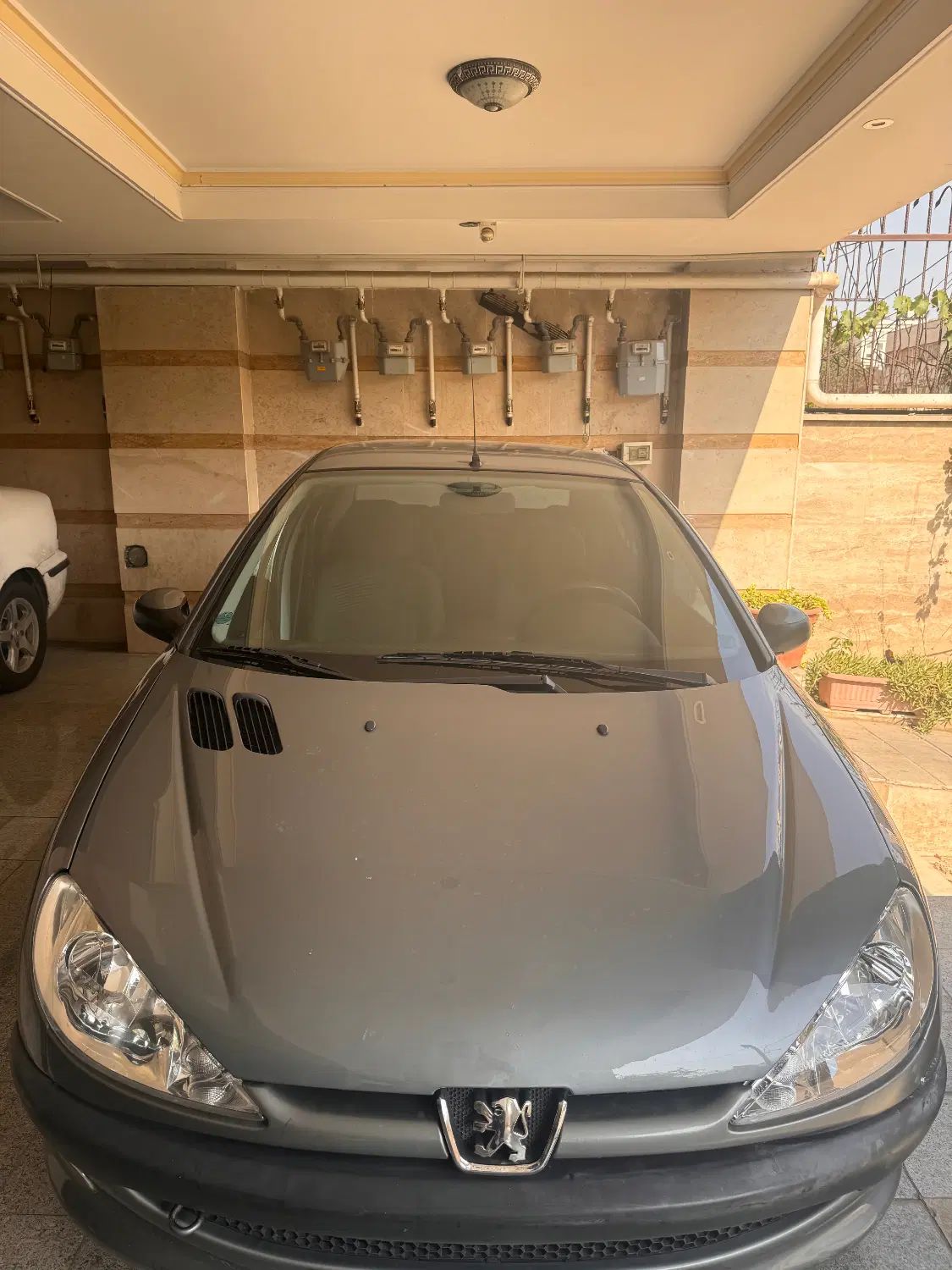 پژو ۲۰۶ صندوق دار v8 - 1395