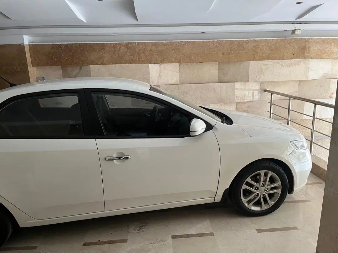 کیا سراتو 2.0 لیتر اتوماتیک GT لاین - 2016