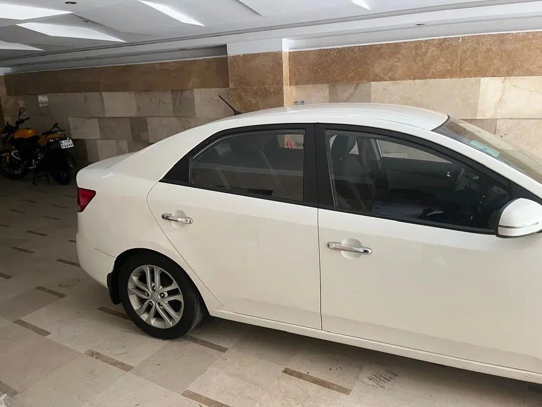 کیا سراتو 2.0 لیتر اتوماتیک GT لاین - 2016