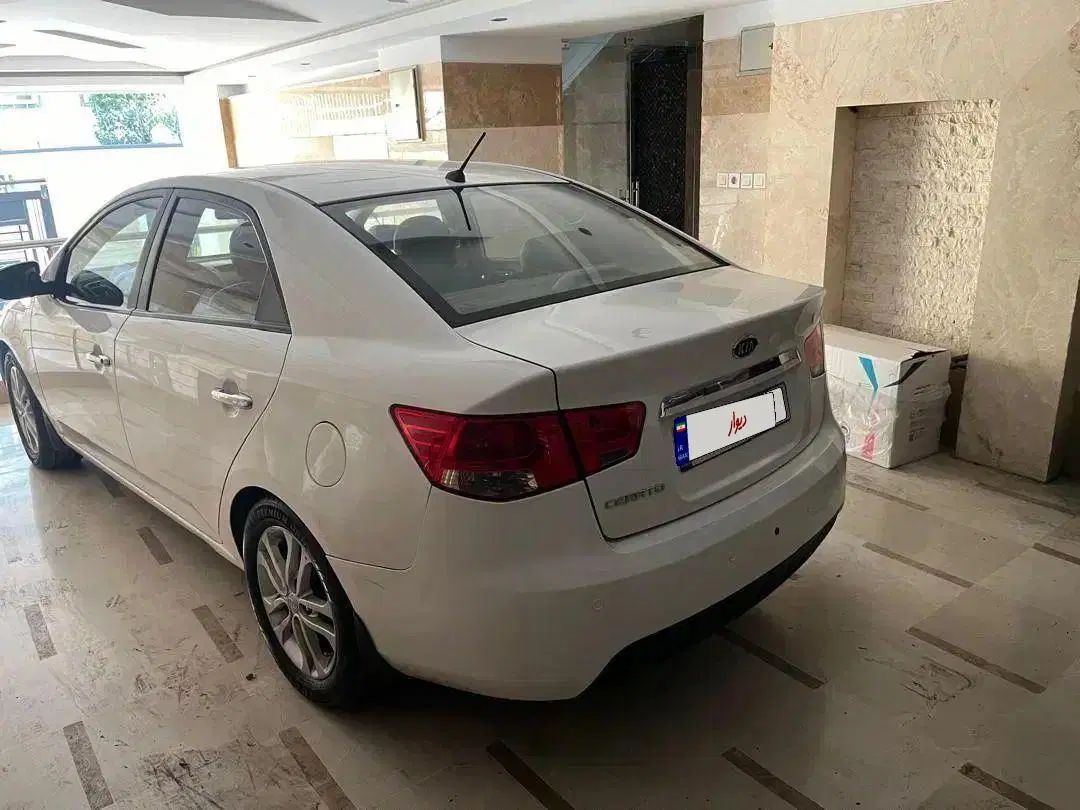 کیا سراتو 2.0 لیتر اتوماتیک GT لاین - 2016