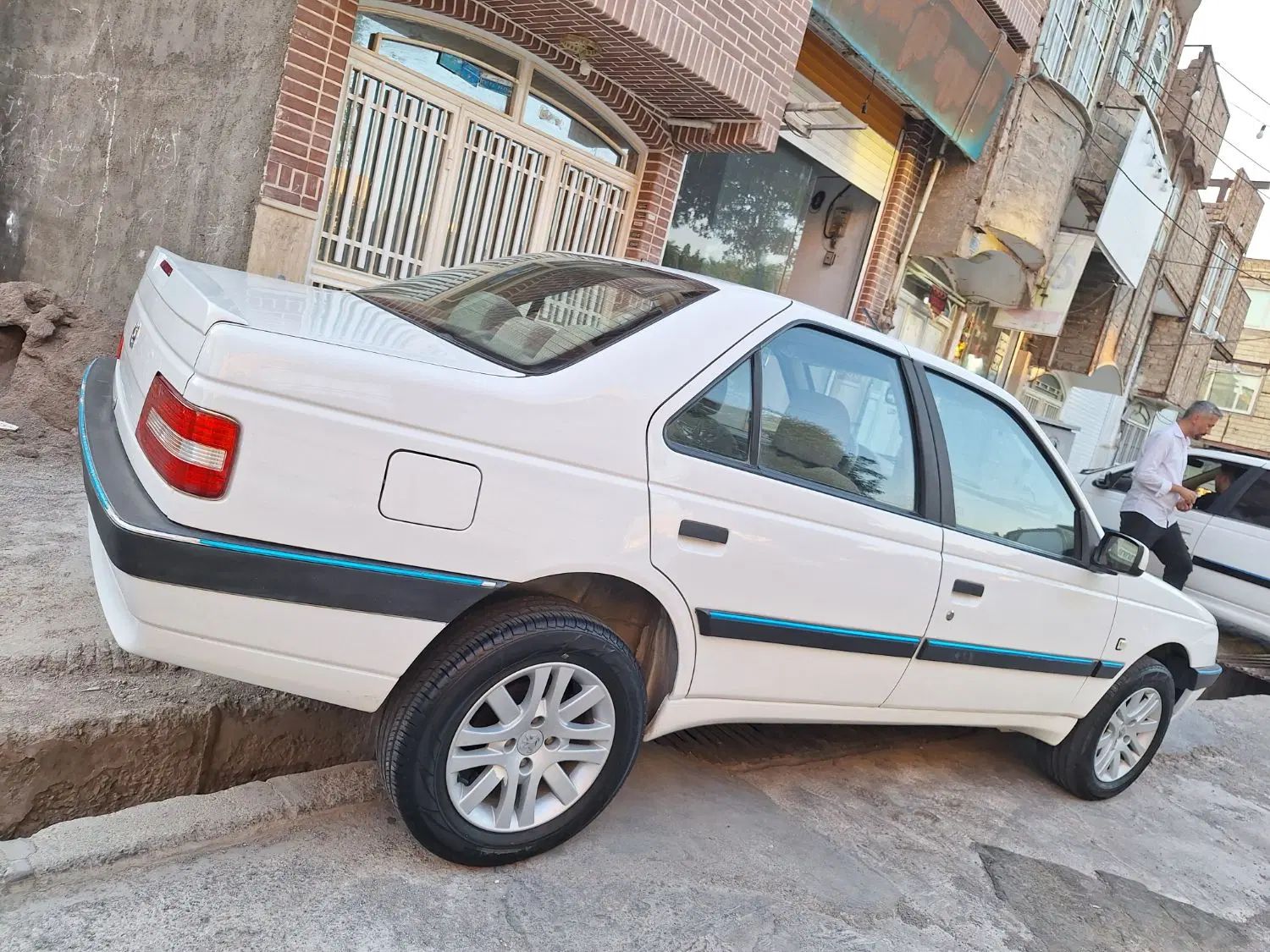 پژو 405 SLX بنزینی TU5 - 1395