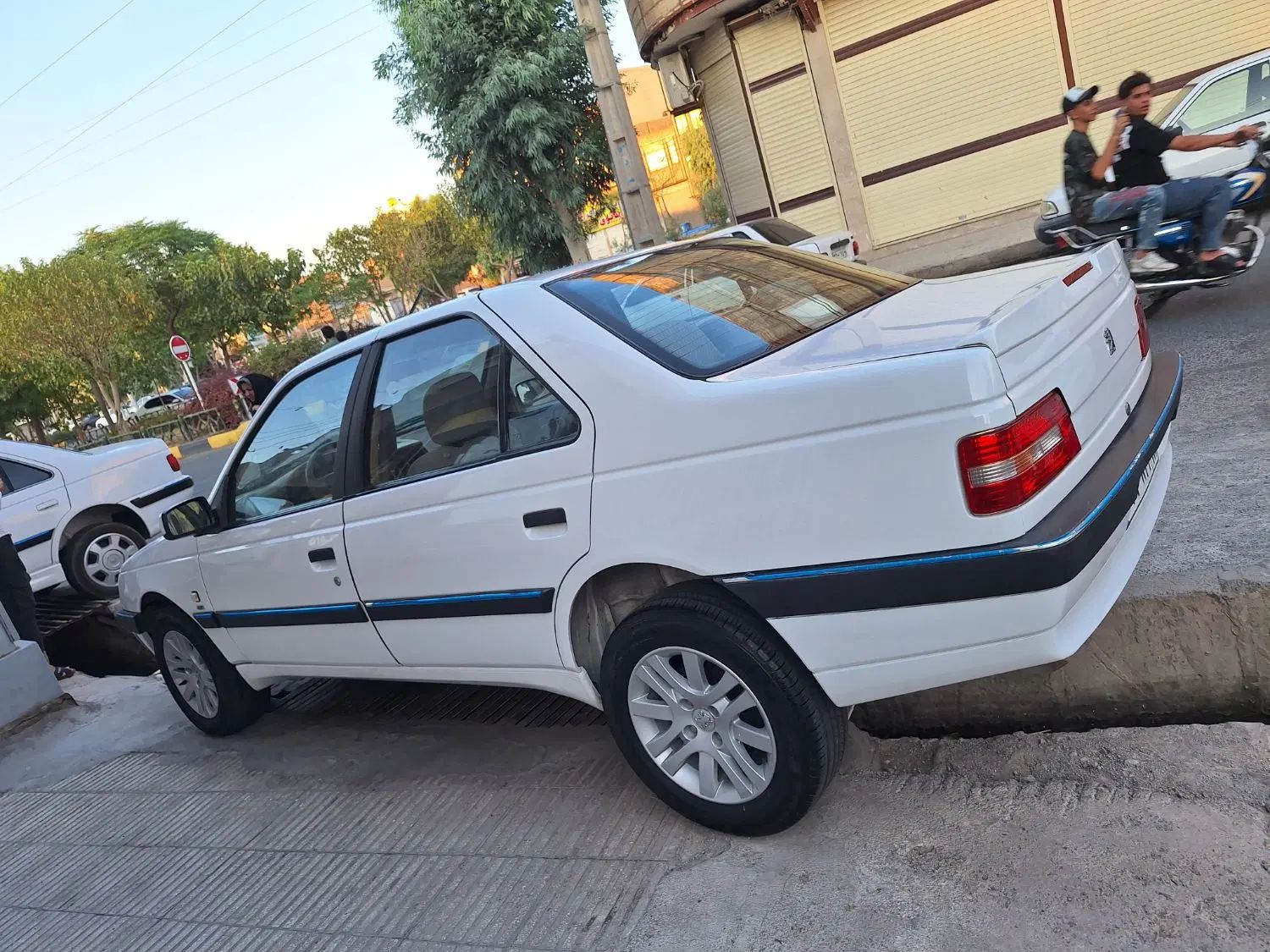 پژو 405 SLX بنزینی TU5 - 1395
