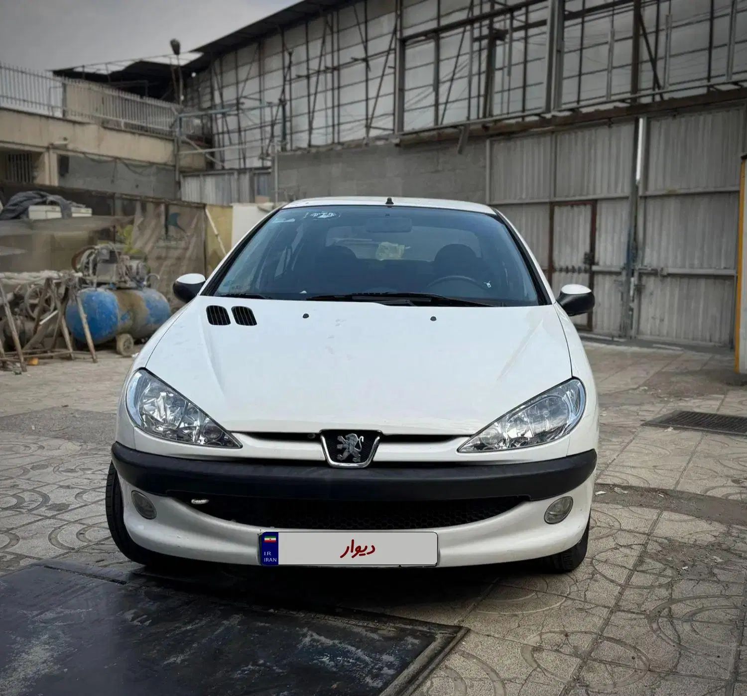 پژو ۲۰۶ صندوق دار v8 - 1395