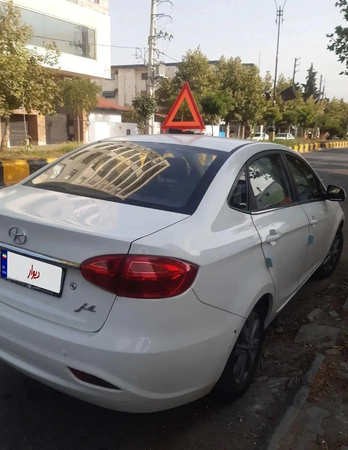 جک J4 اتوماتیک ساده - 1403