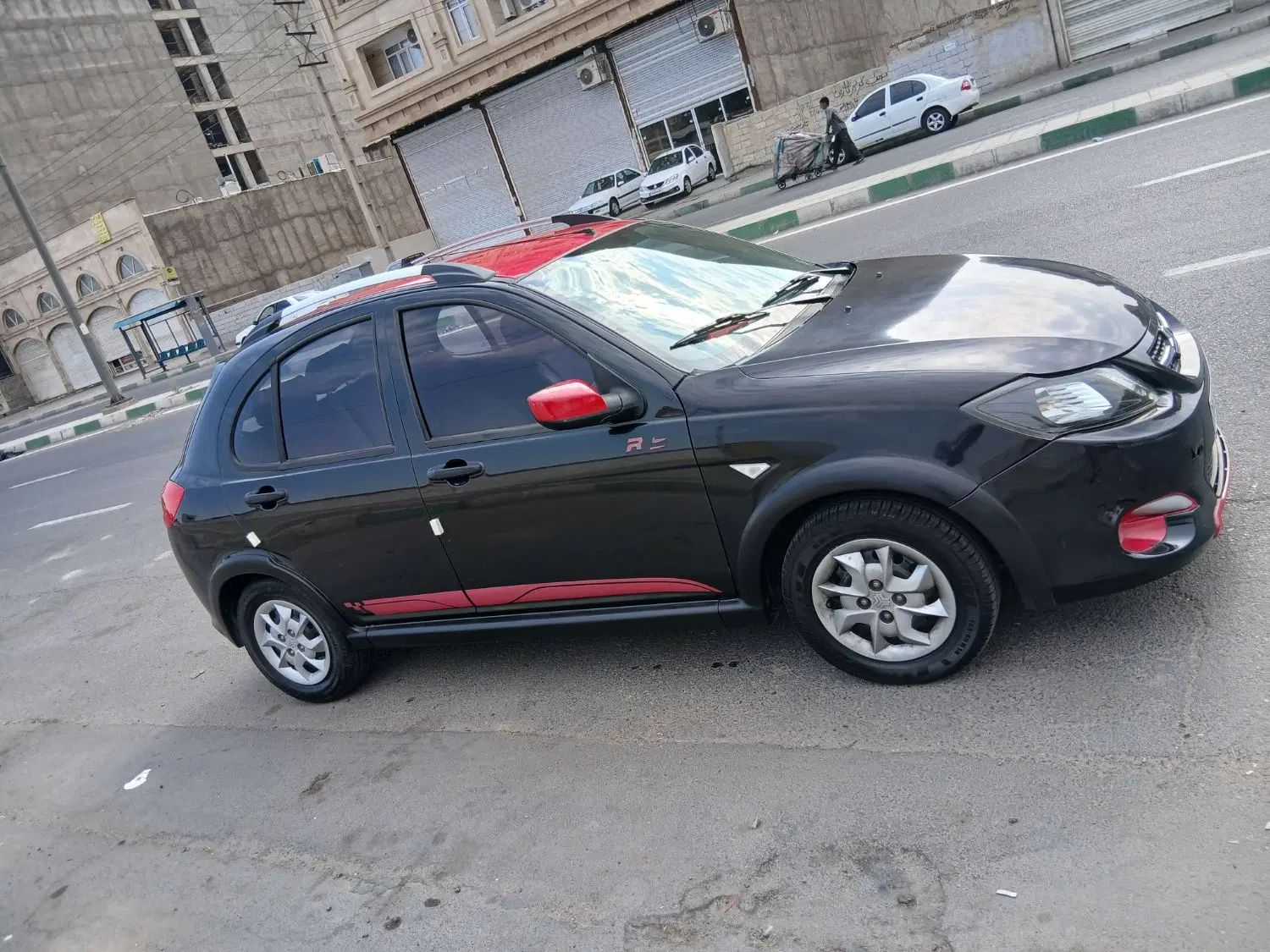 کوییک R دنده‌ای - 1402