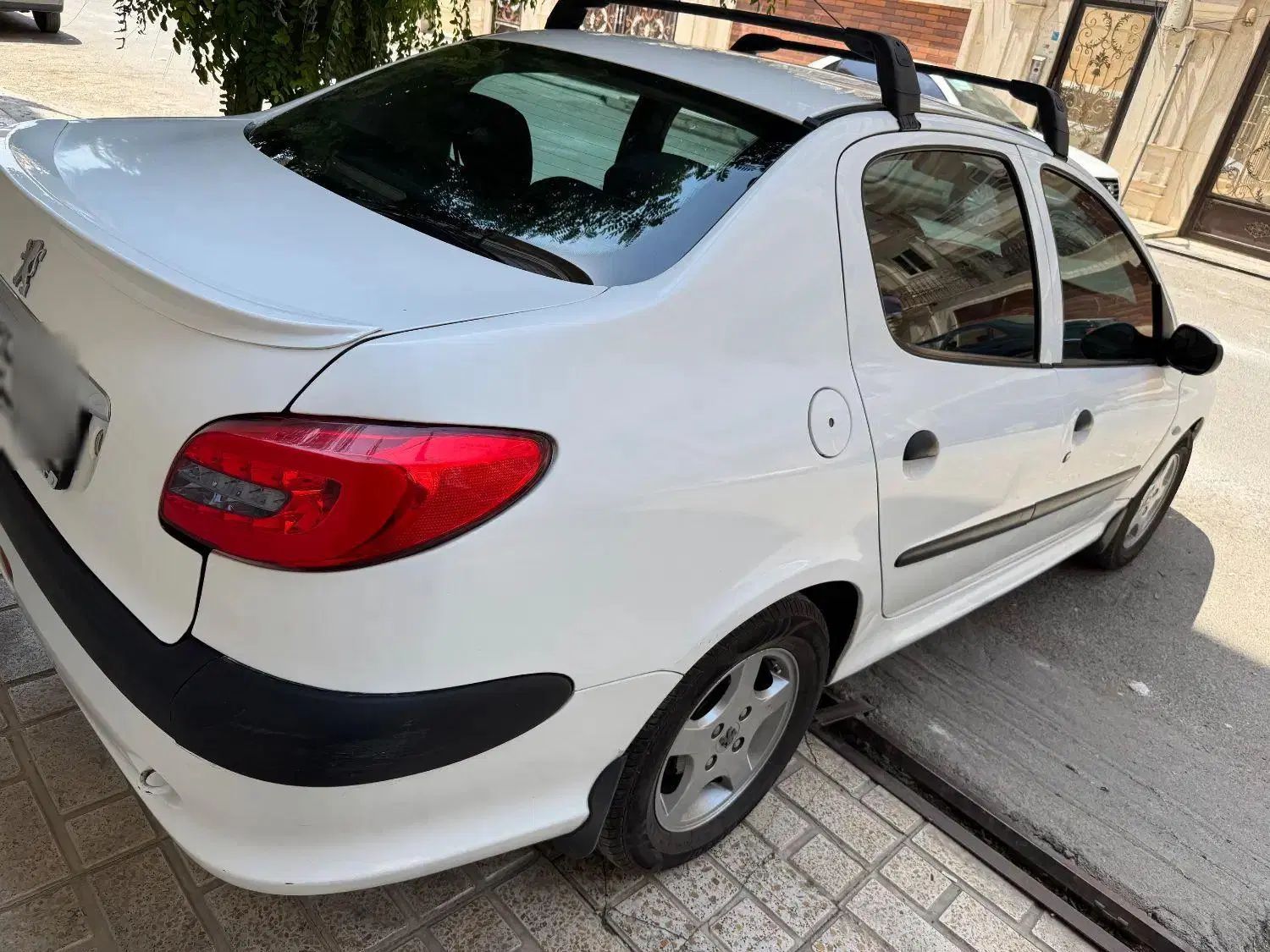 پژو ۲۰۶ صندوق دار v8 - 1390