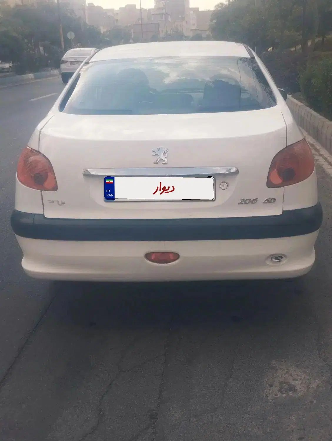 پژو ۲۰۶ صندوق دار v1 - 1389