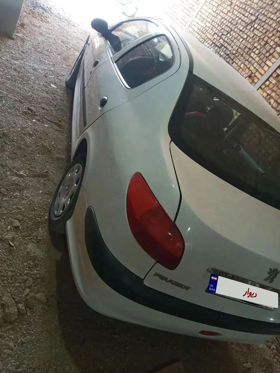 پژو ۲۰۶ صندوق دار v20 - 1389