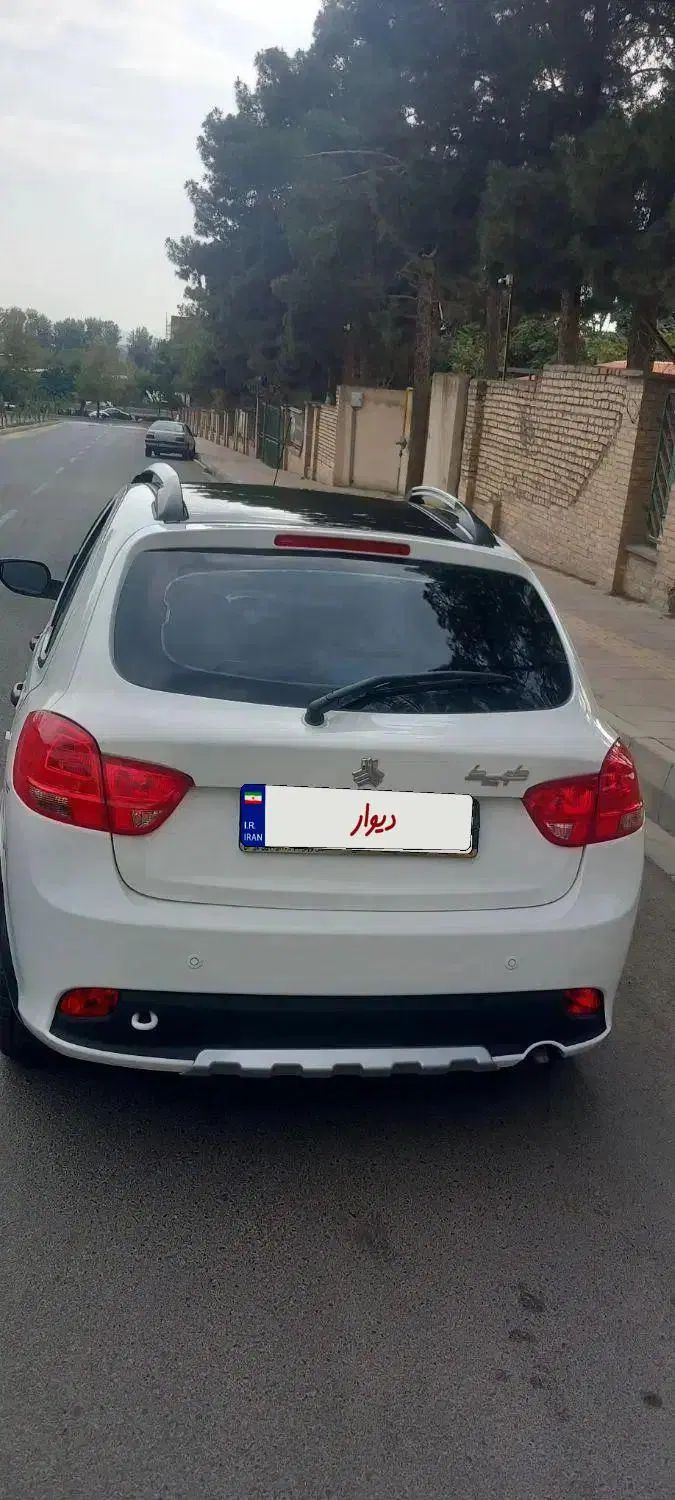 کوییک R دنده‌ای - 1403