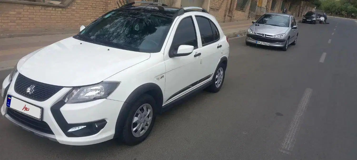 خودرو کوییک، R آگهی ann_19891068