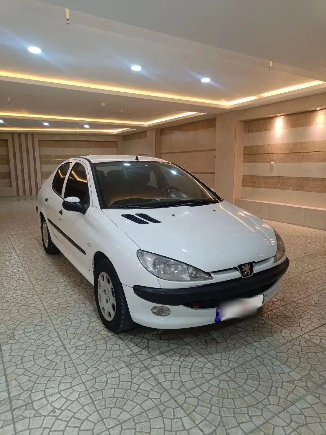 پژو ۲۰۶ صندوق دار v8 - 1393