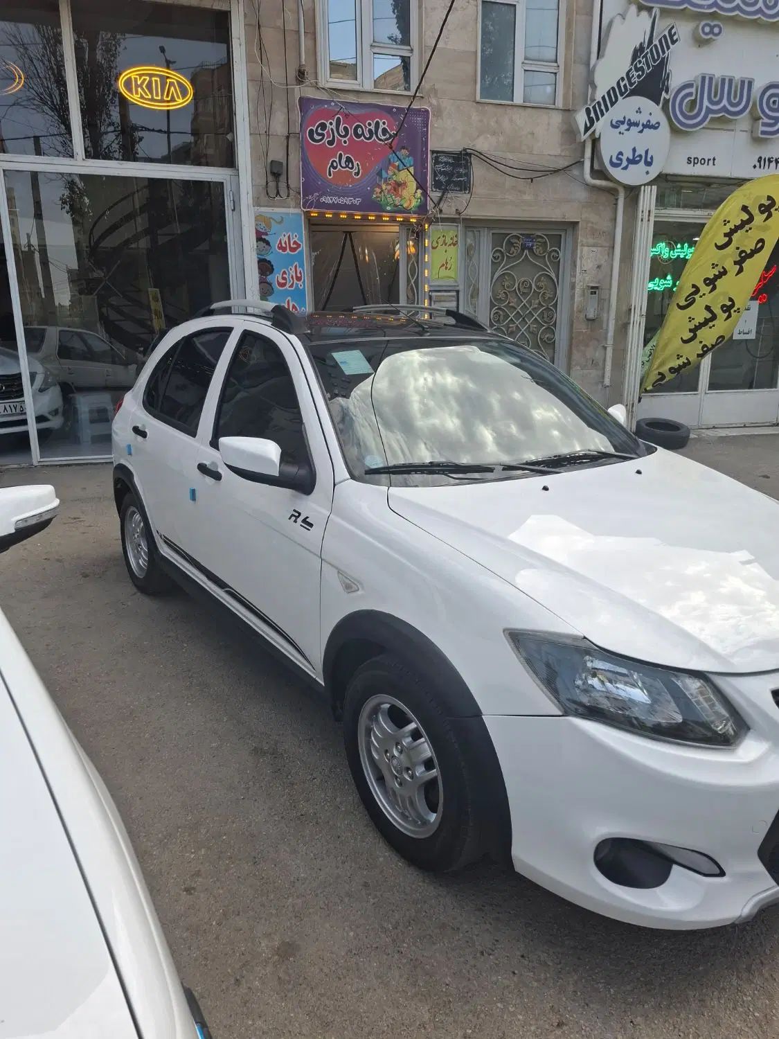 خودرو کوییک، R آگهی ann_19891527