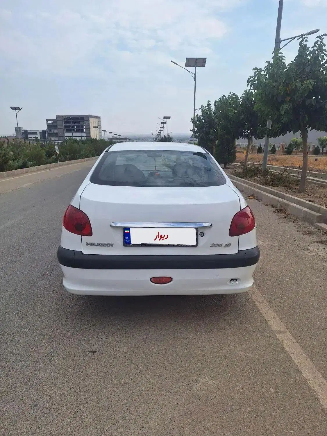پژو ۲۰۶ صندوق دار v8 - 1395