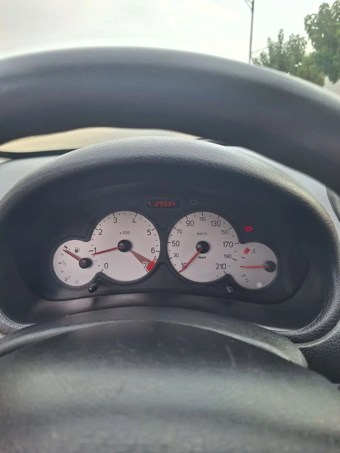 پژو ۲۰۶ صندوق دار v8 - 1395