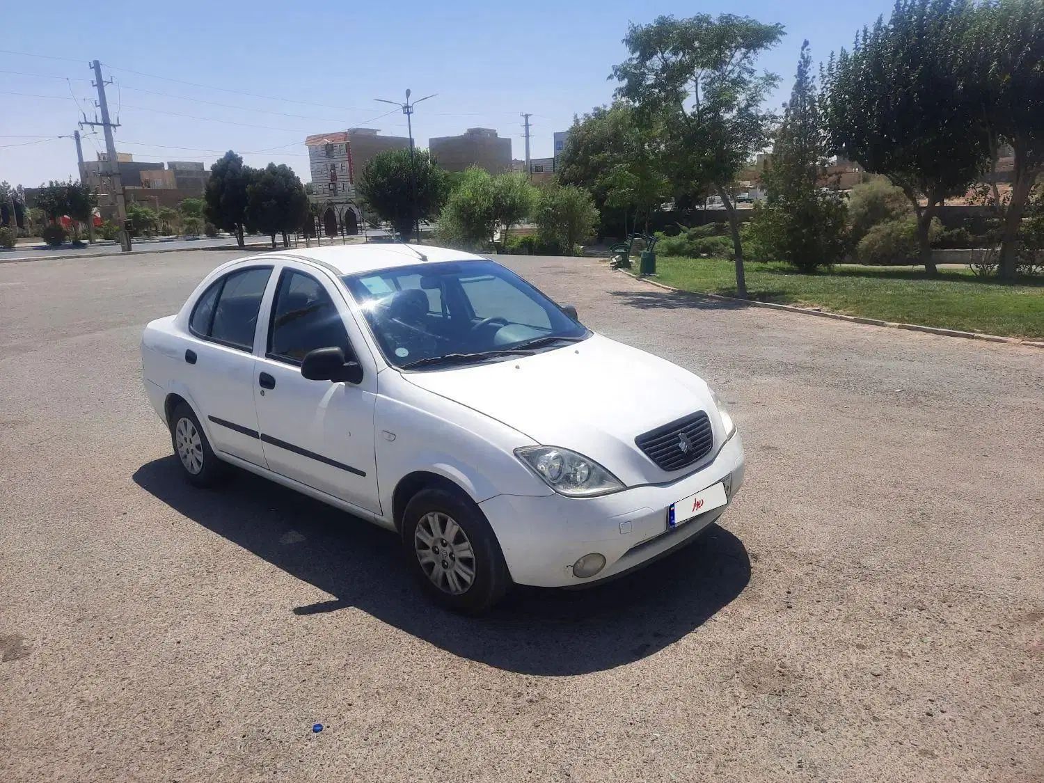 تیبا صندوق دار SX - 1400