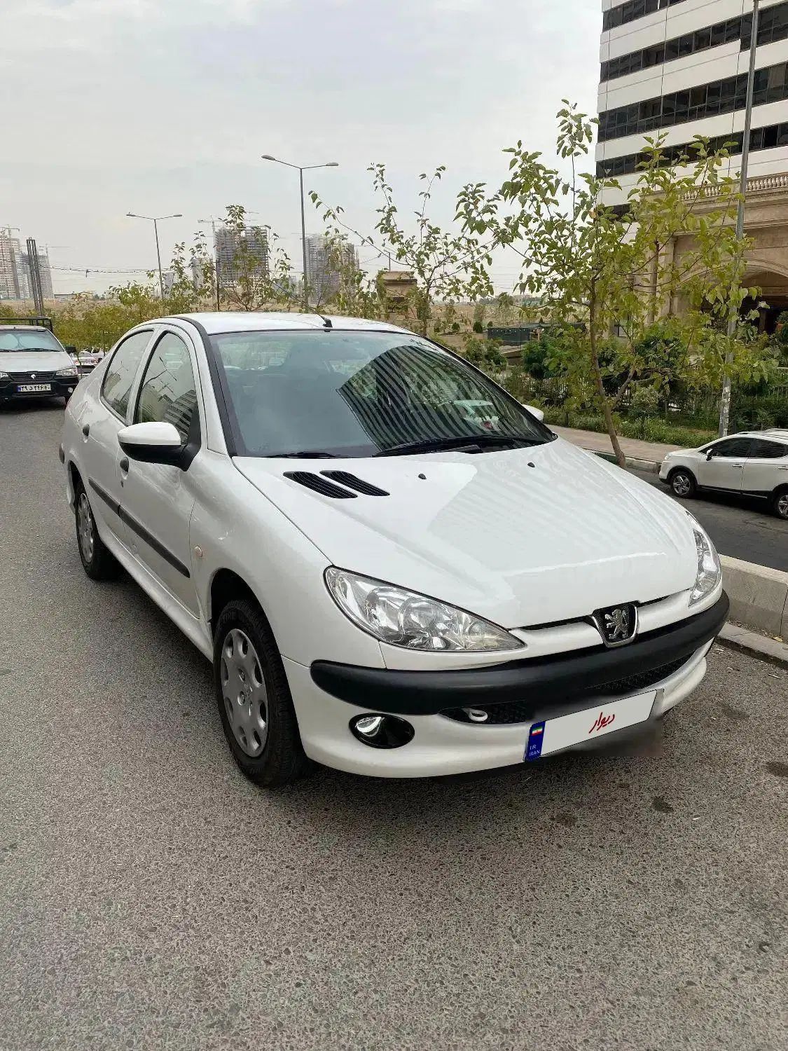 پژو ۲۰۶ صندوق دار v8 - 1389