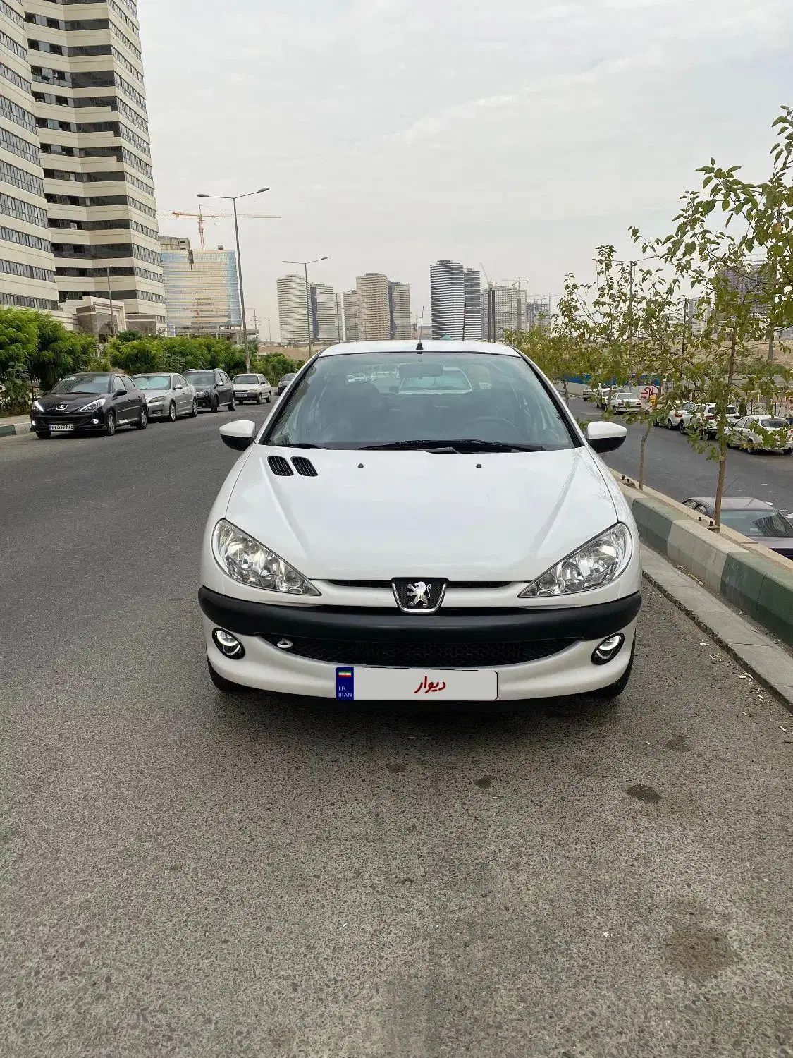 پژو ۲۰۶ صندوق دار v8 - 1389