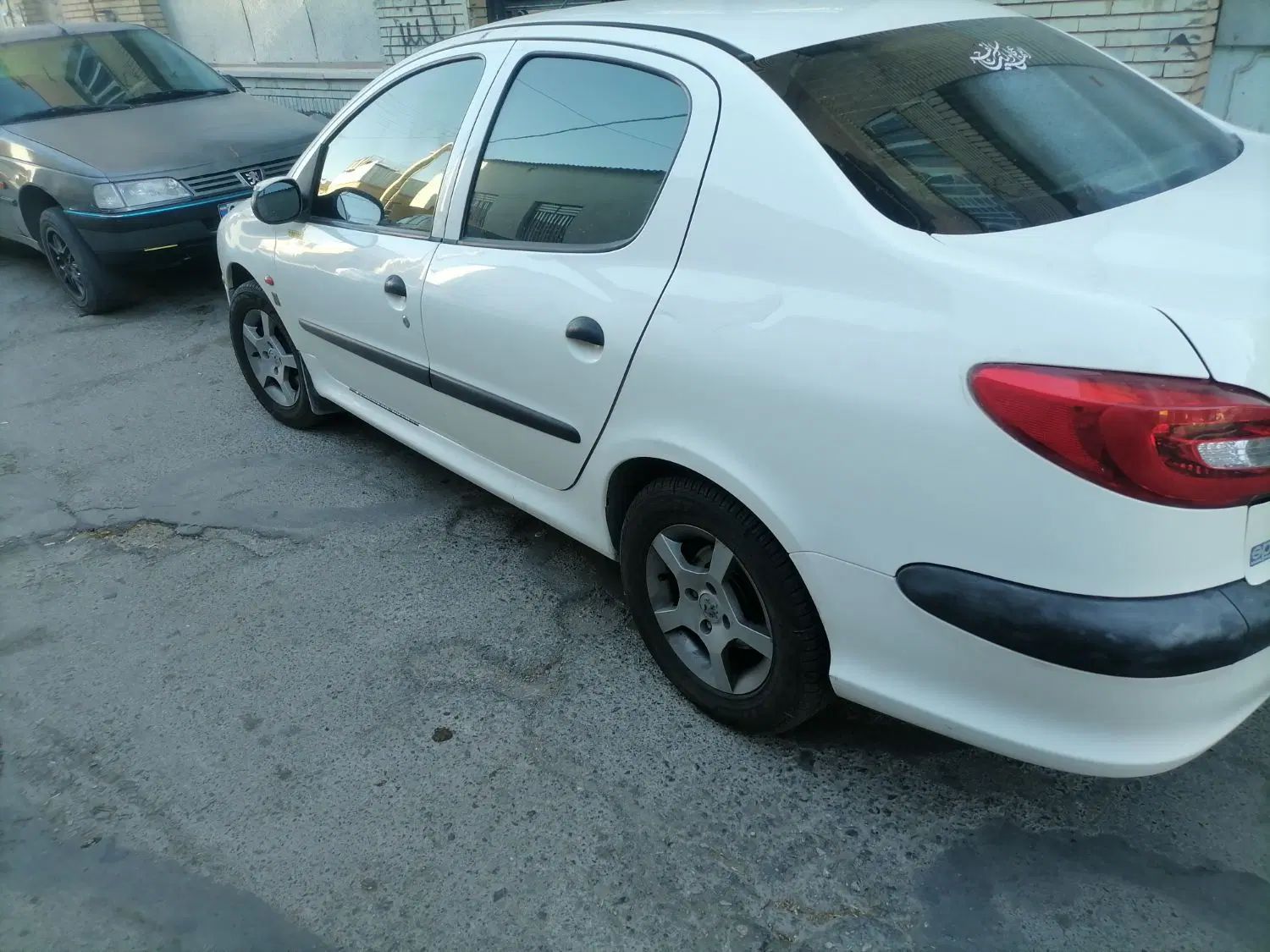 پژو ۲۰۶ صندوق دار v8 - 1395