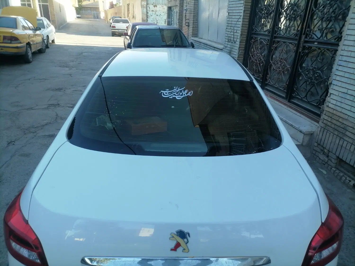 پژو ۲۰۶ صندوق دار v8 - 1395