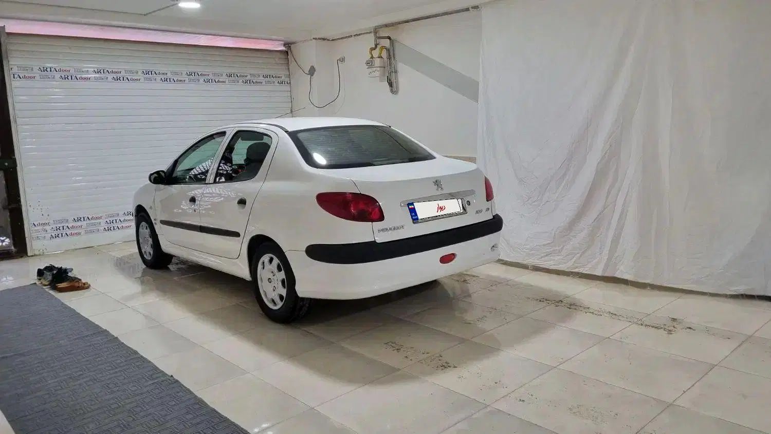 پژو ۲۰۶ صندوق دار v8 - 1393