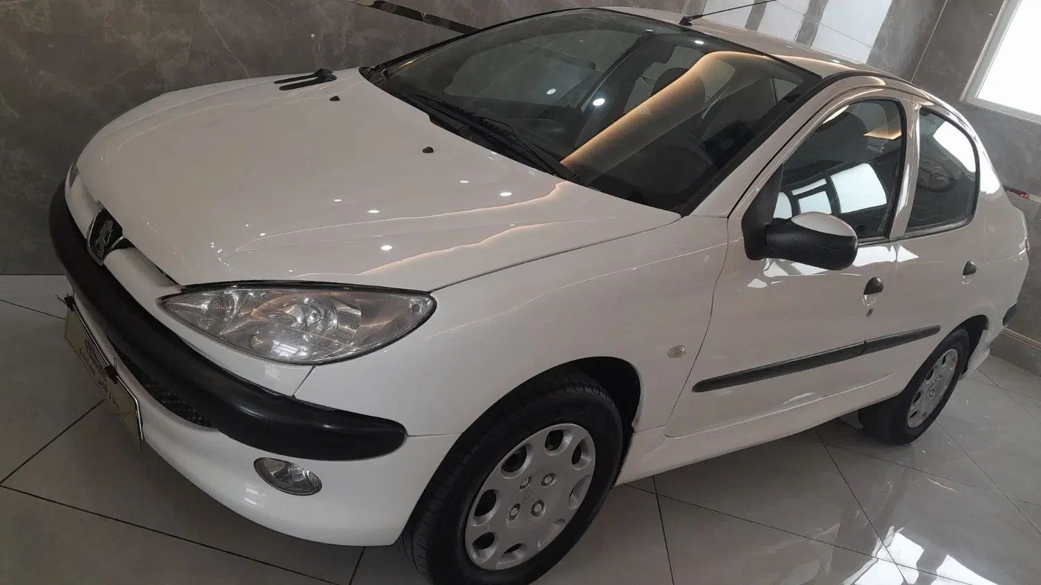 پژو ۲۰۶ صندوق دار v8 - 1396