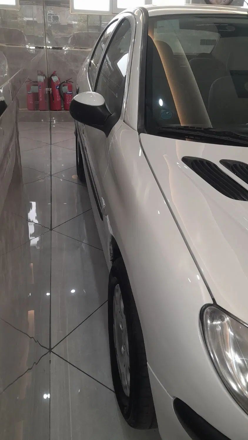 پژو ۲۰۶ صندوق دار v8 - 1396