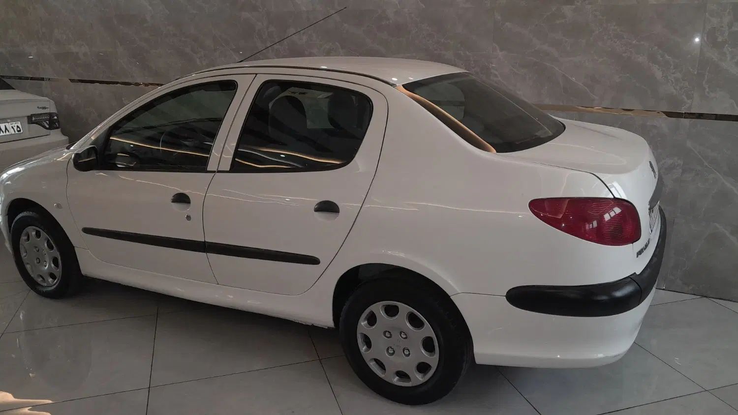 پژو ۲۰۶ صندوق دار v8 - 1396