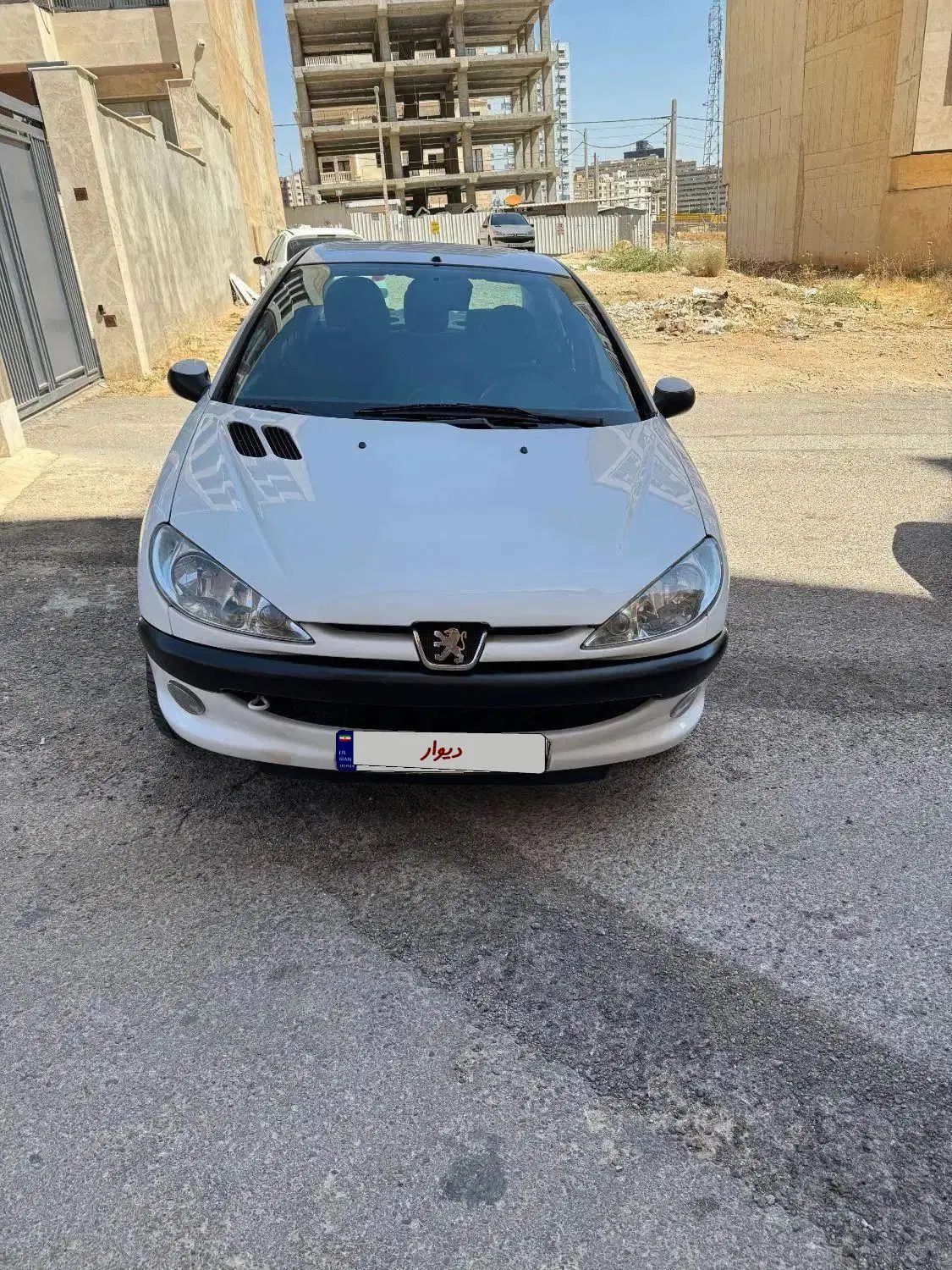 پژو ۲۰۶ صندوق دار v8 - 1390
