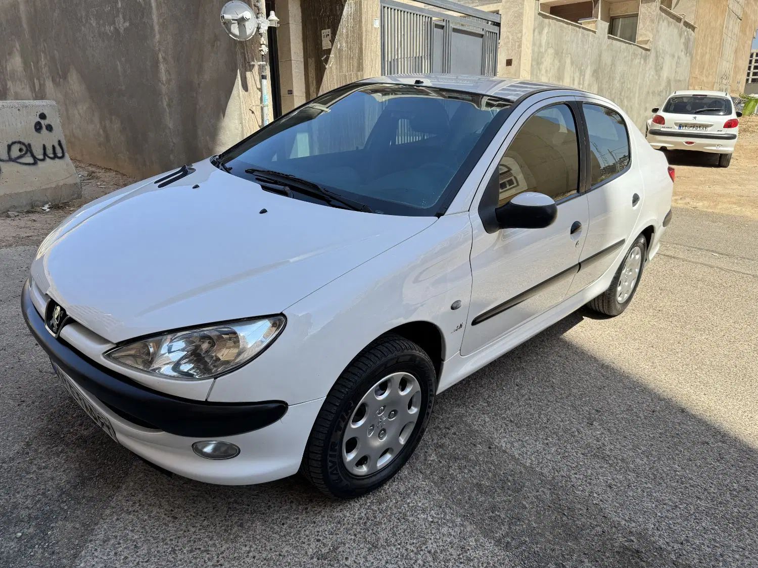 پژو ۲۰۶ صندوق دار v8 - 1390
