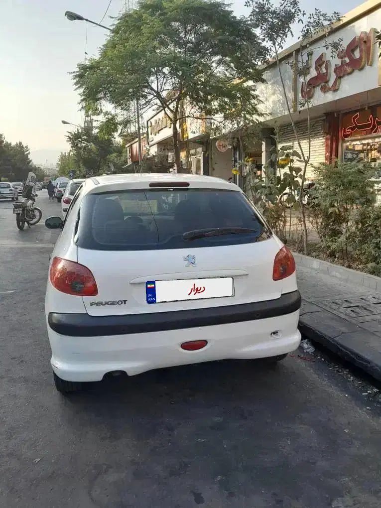 پژو 206 تیپ 5 - 1396