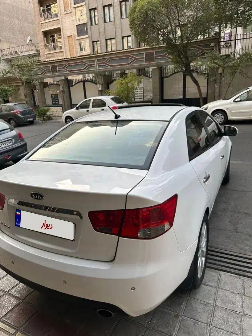 کیا سراتو 2.0 لیتر اتوماتیک GT لاین - 2010