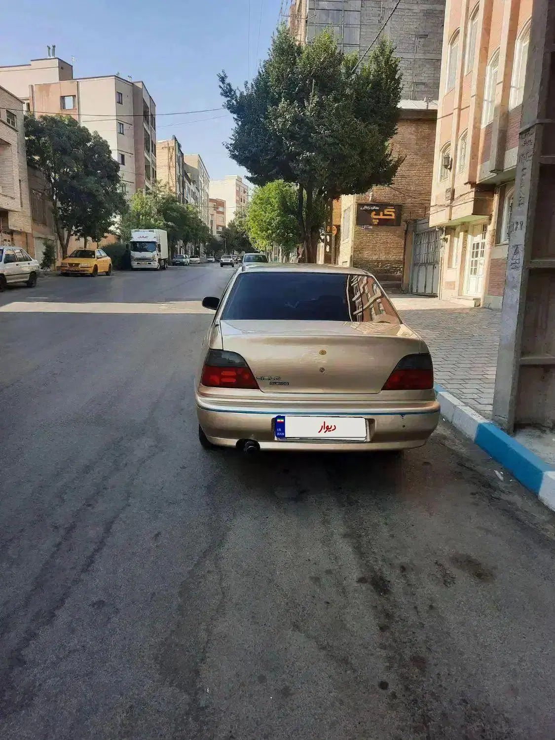 دوو سیلو سدان - 1379