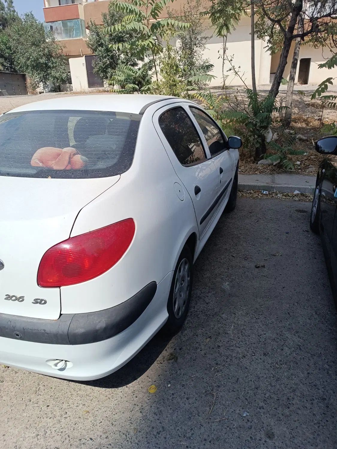 پژو ۲۰۶ صندوق دار v8 - 1396