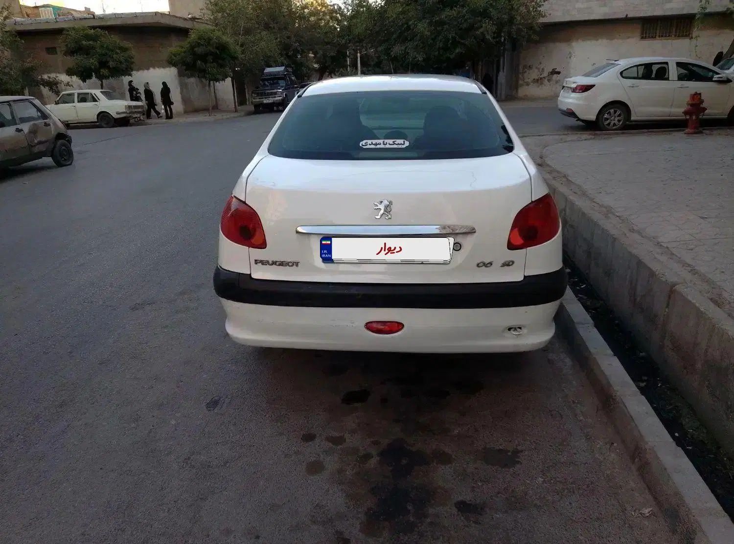 پژو ۲۰۶ صندوق دار v8 - 1390