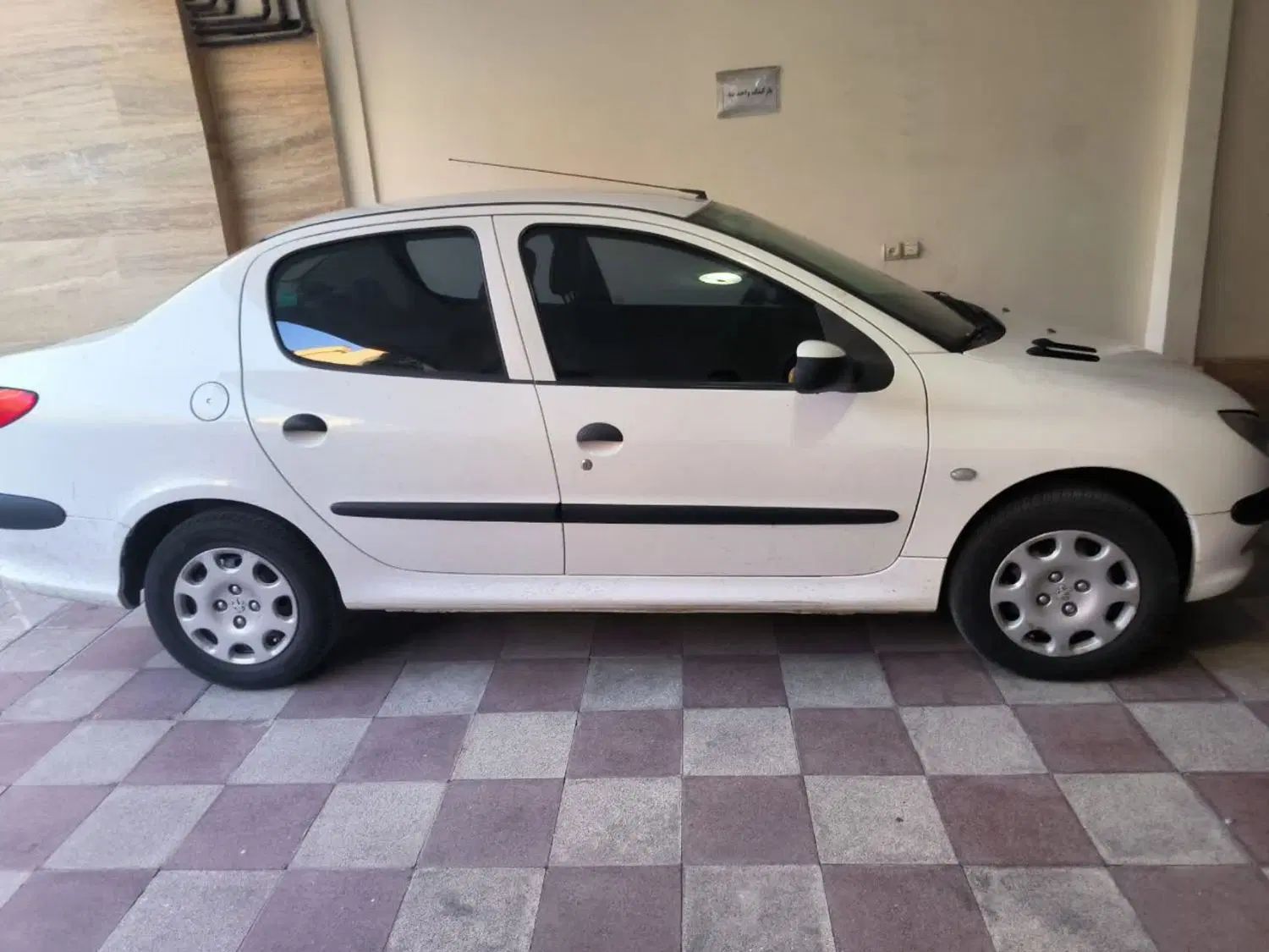 پژو ۲۰۶ صندوق دار v8 - 1398