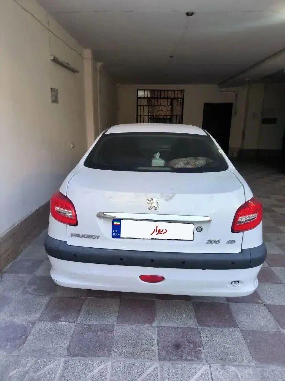 پژو ۲۰۶ صندوق دار v8 - 1398