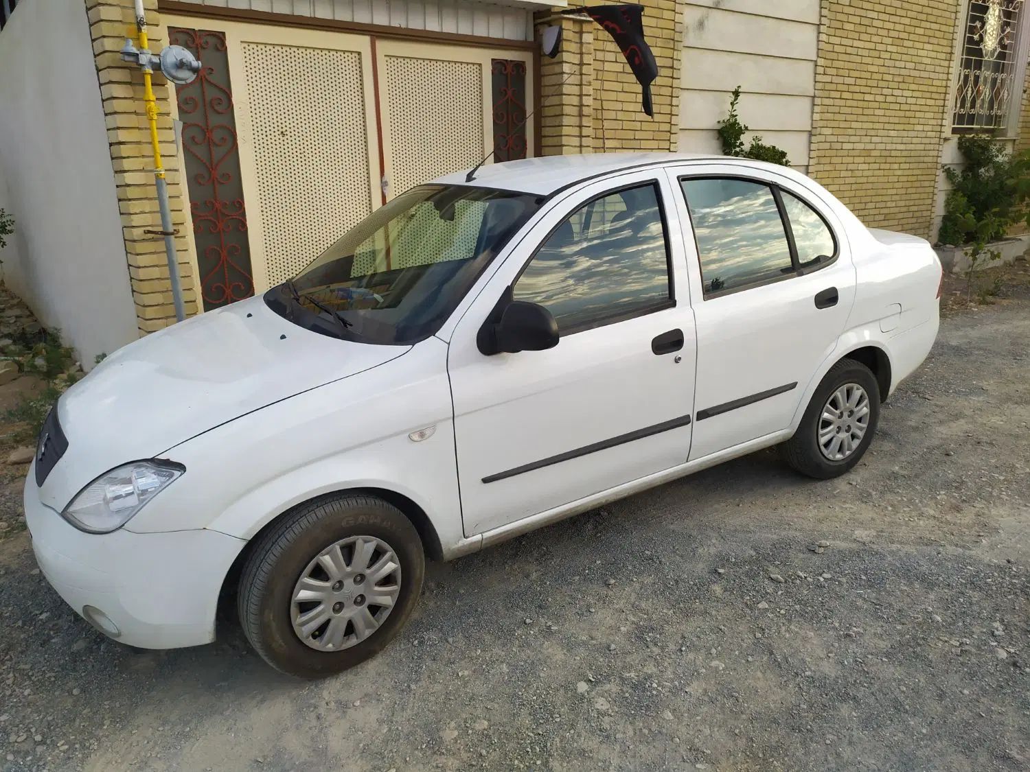 تیبا صندوق دار SX - 1399