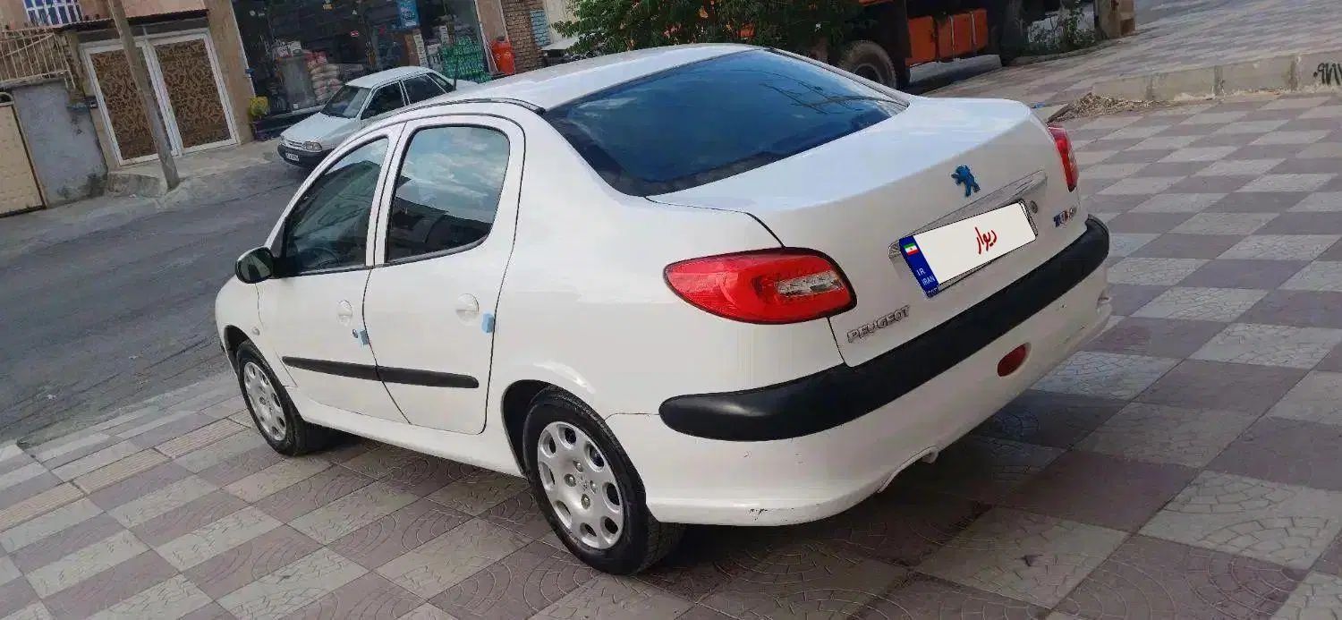 پژو ۲۰۶ صندوق دار v8 - 1395