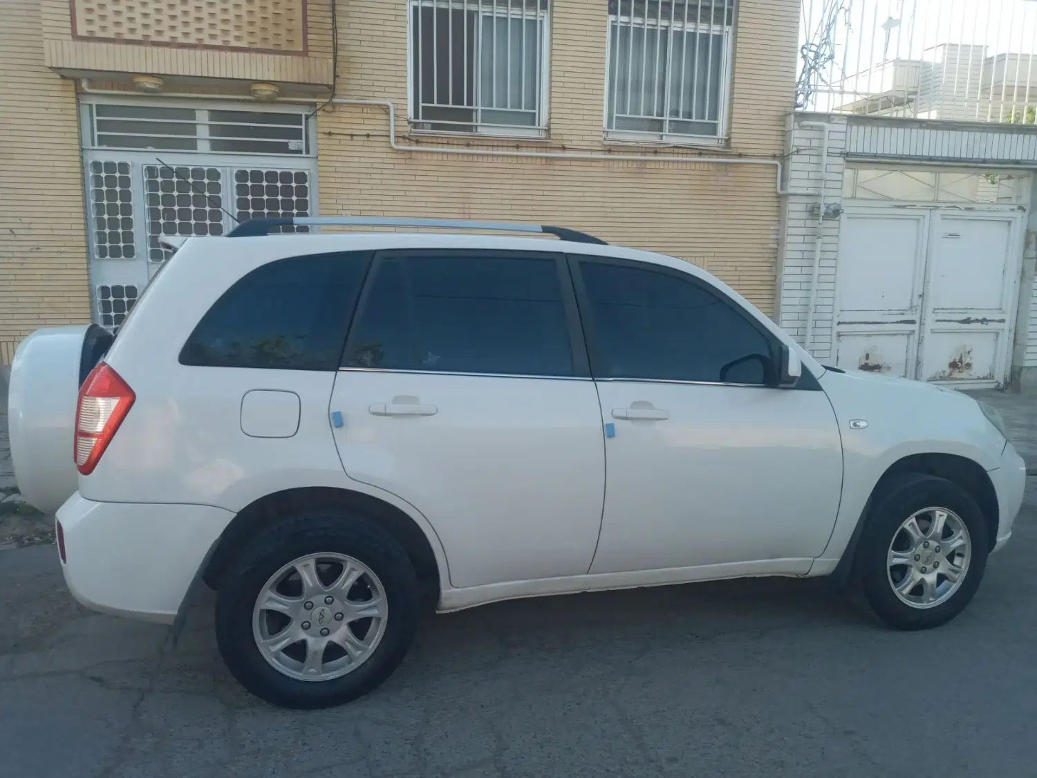 ام وی ام X33 دنده‌ای ساده - 1395