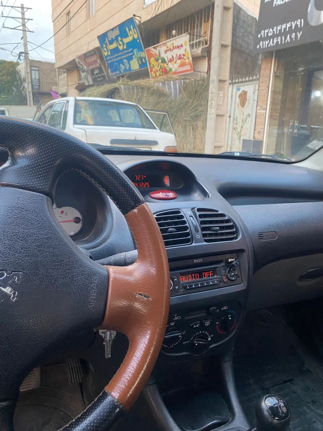 پژو 206 تیپ 2 - 1400