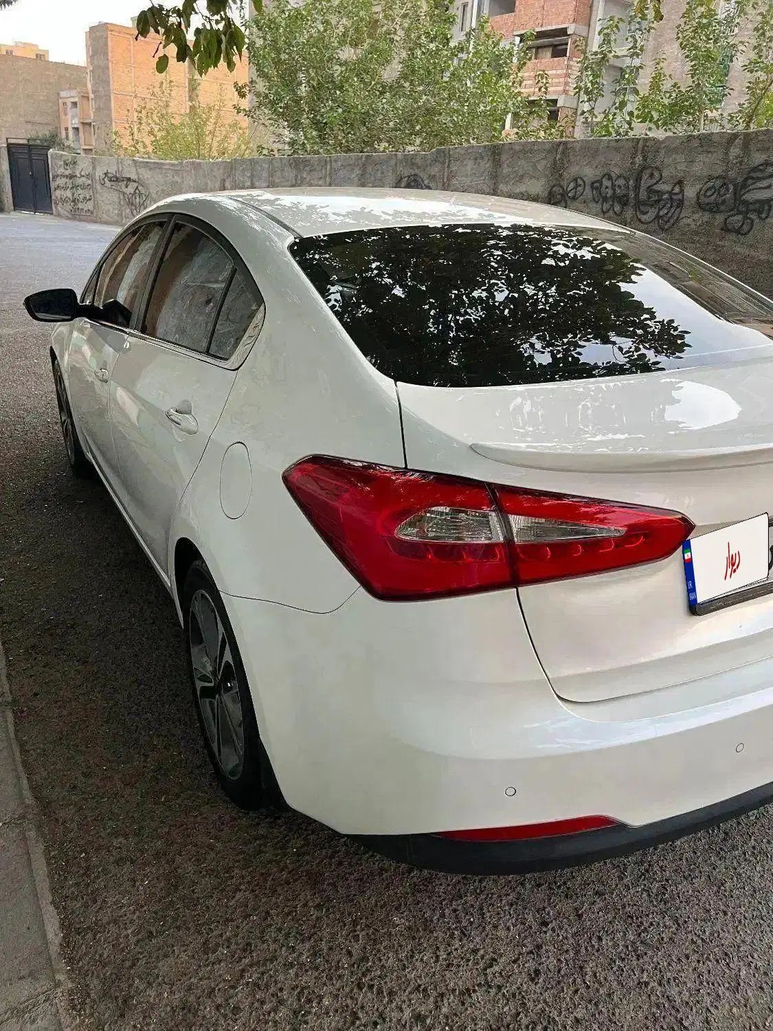 کیا سراتو 2.0 لیتر اتوماتیک GT لاین - 2014