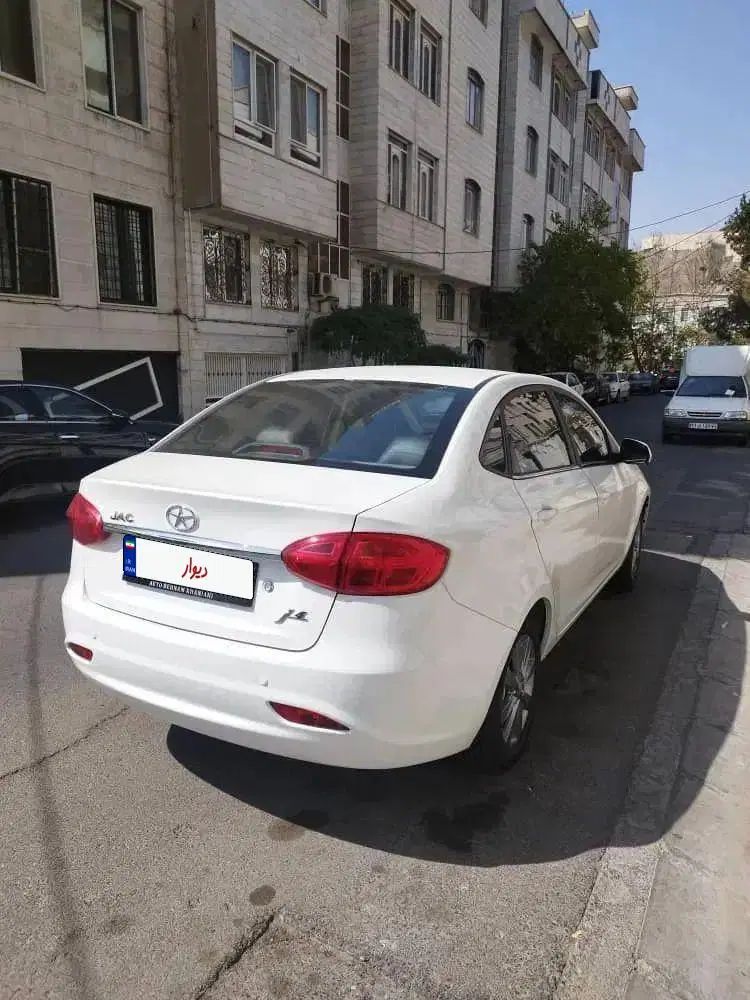 جک J4 اتوماتیک ساده - 1403
