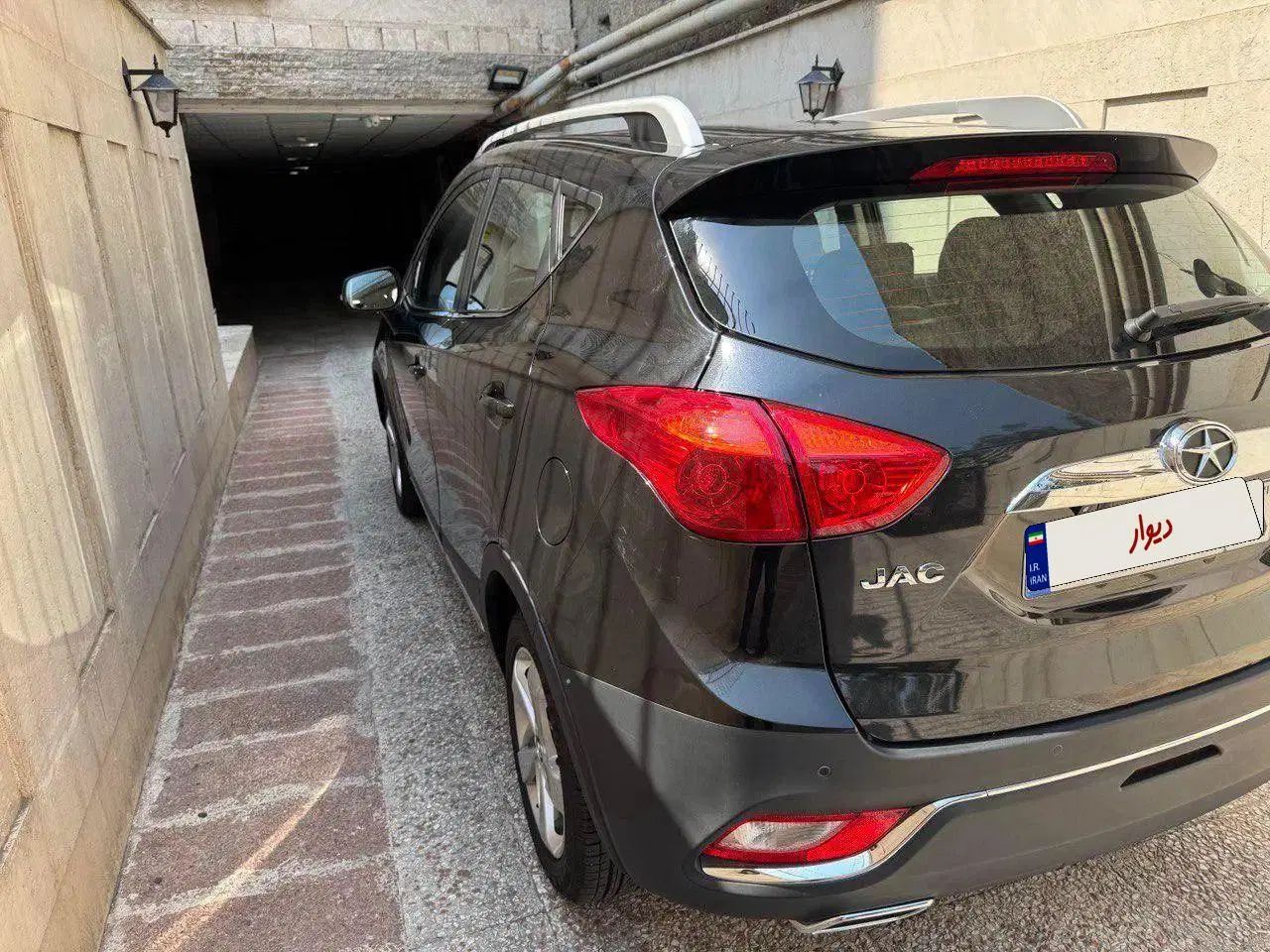 جک S3 اتوماتیک - 1402