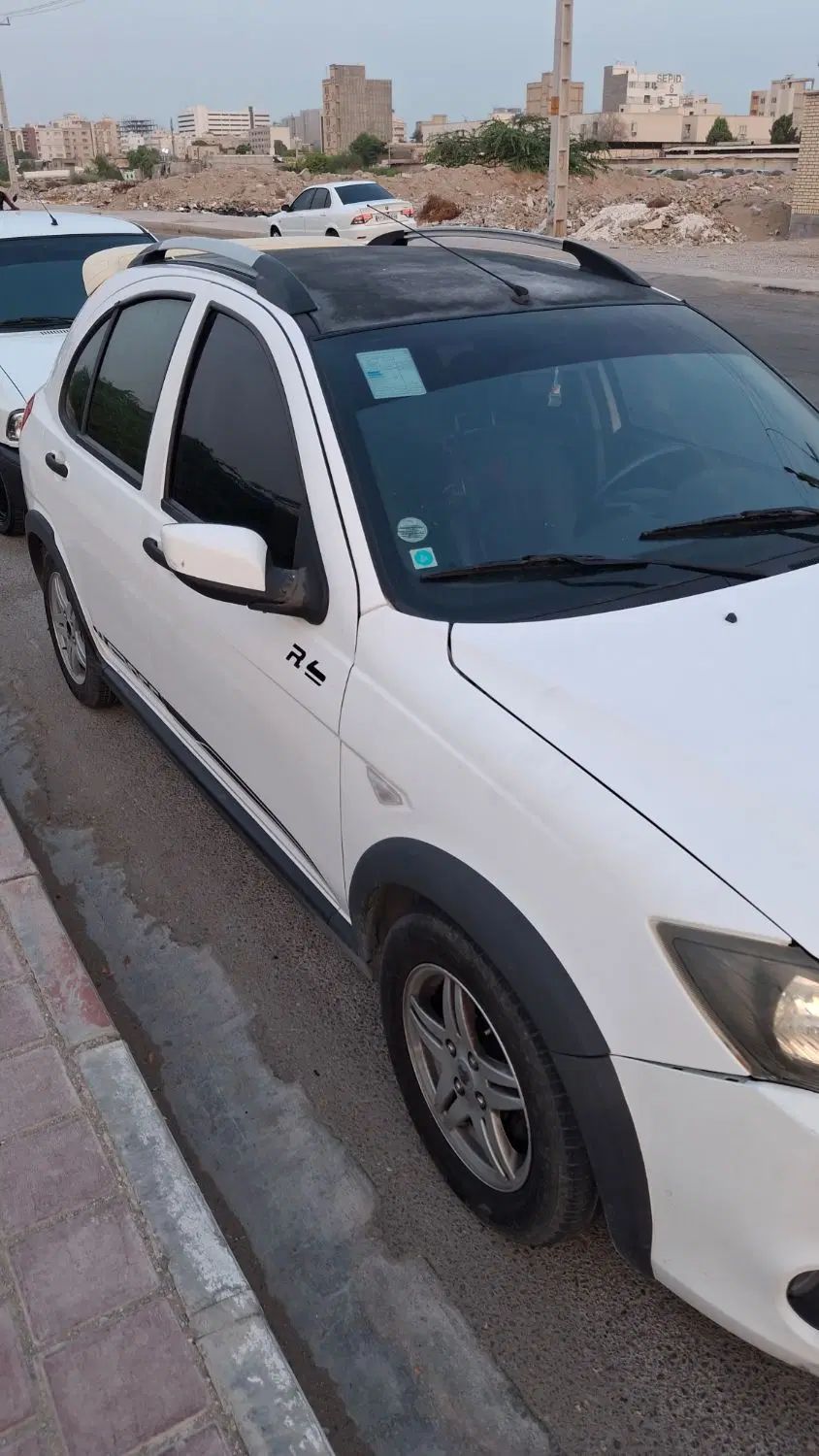 خودرو کوییک، R آگهی ann_19894889