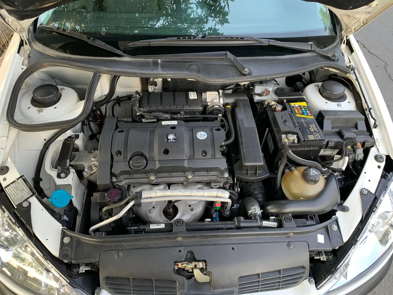 پژو ۲۰۶ صندوق دار v8 - 1398
