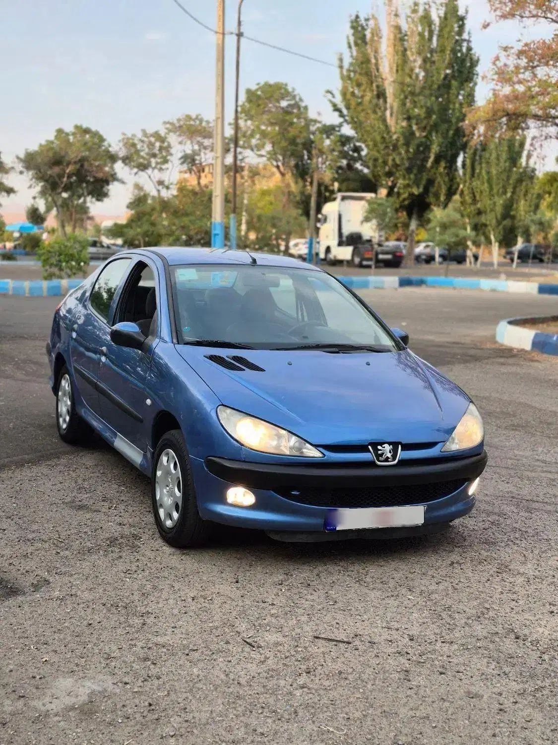 پژو ۲۰۶ صندوق دار v8 - 1396