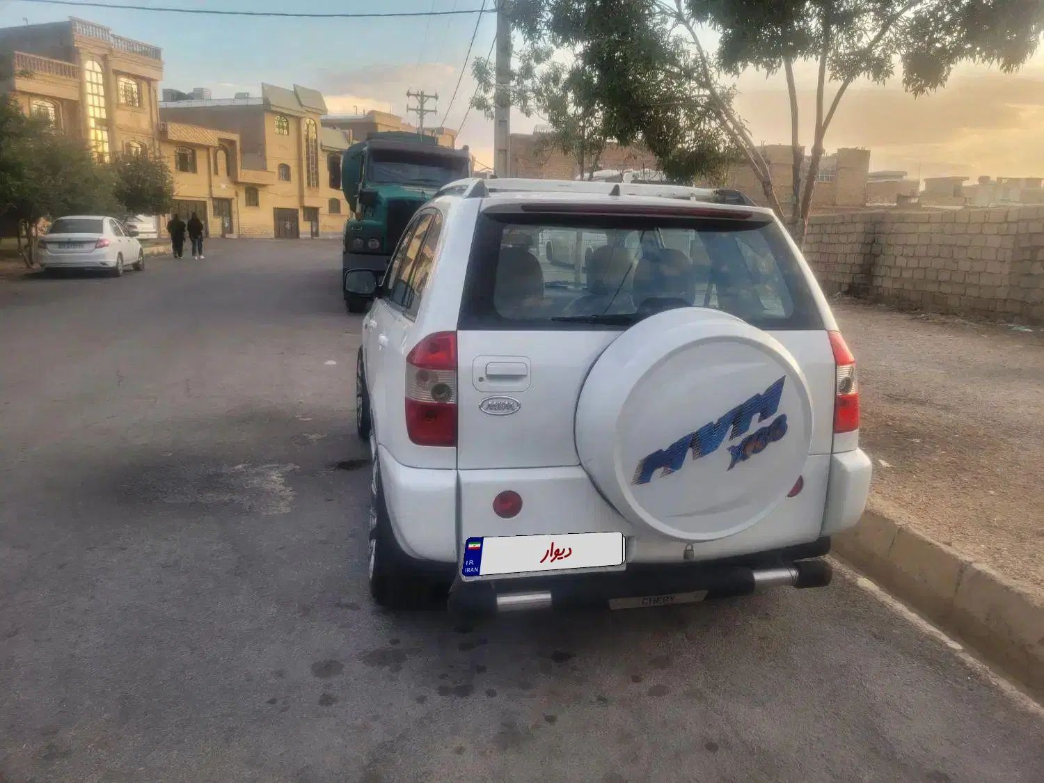 ام وی ام X33 دنده‌ای ساده - 1393