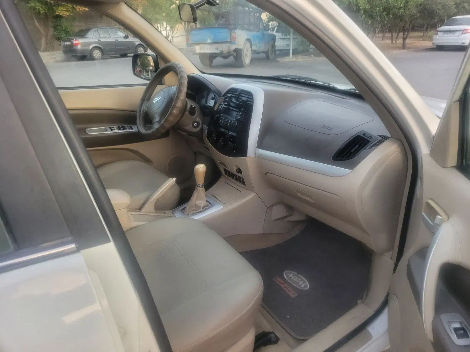 ام وی ام X33 دنده‌ای ساده - 1393